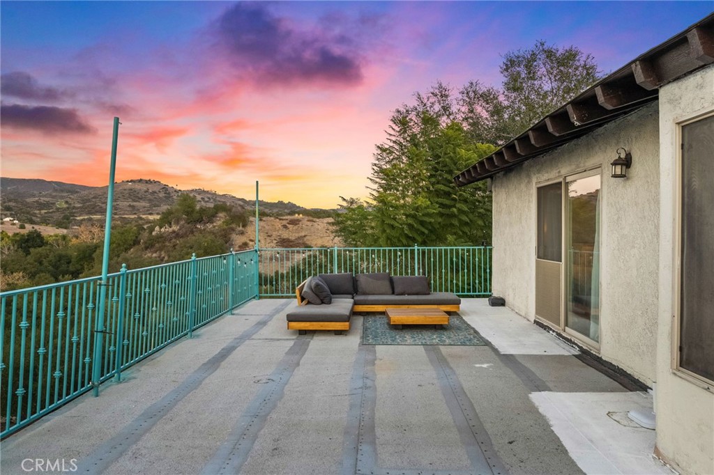 44310 Calle Bernardo