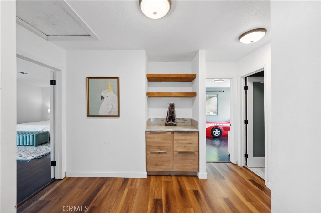 44310 Calle Bernardo