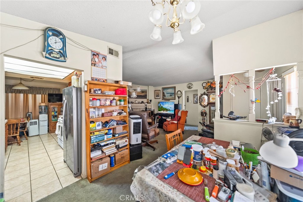 3021 La Paz Avenue