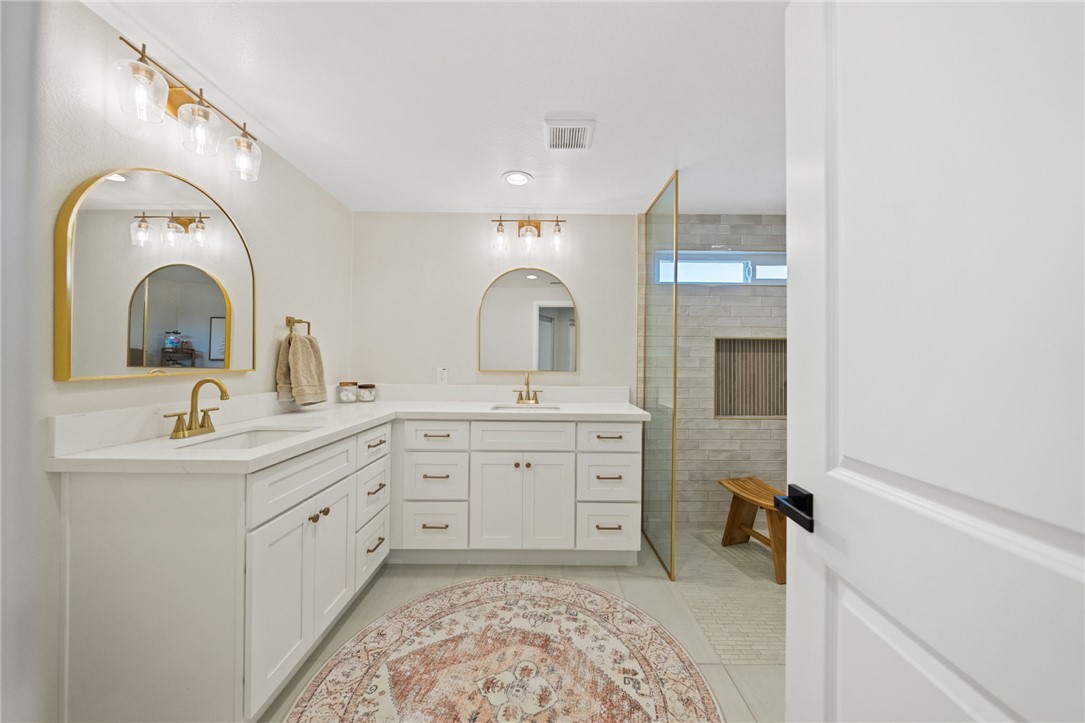 28885 E Vallejo Avenue