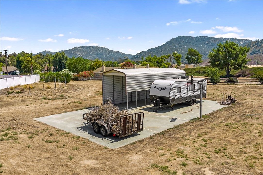 28885 E Vallejo Avenue