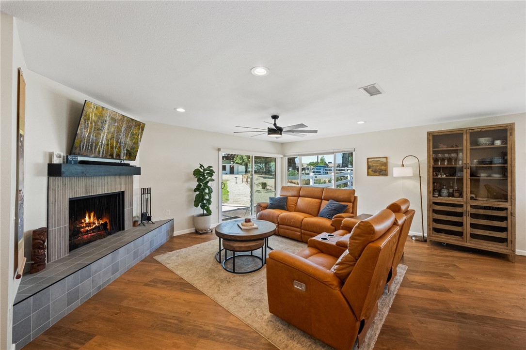 28885 E Vallejo Avenue