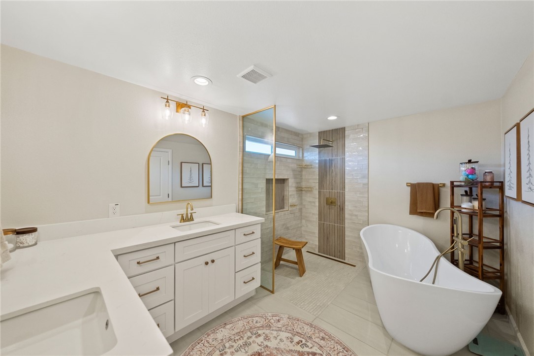 28885 E Vallejo Avenue