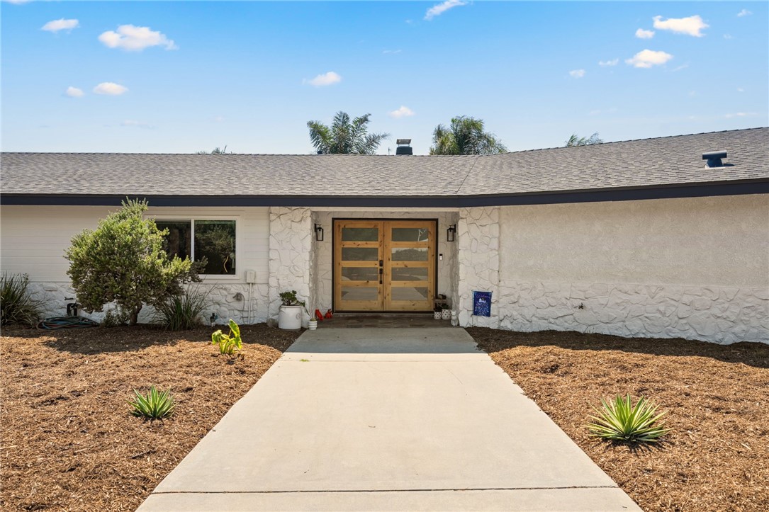 28885 E Vallejo Avenue