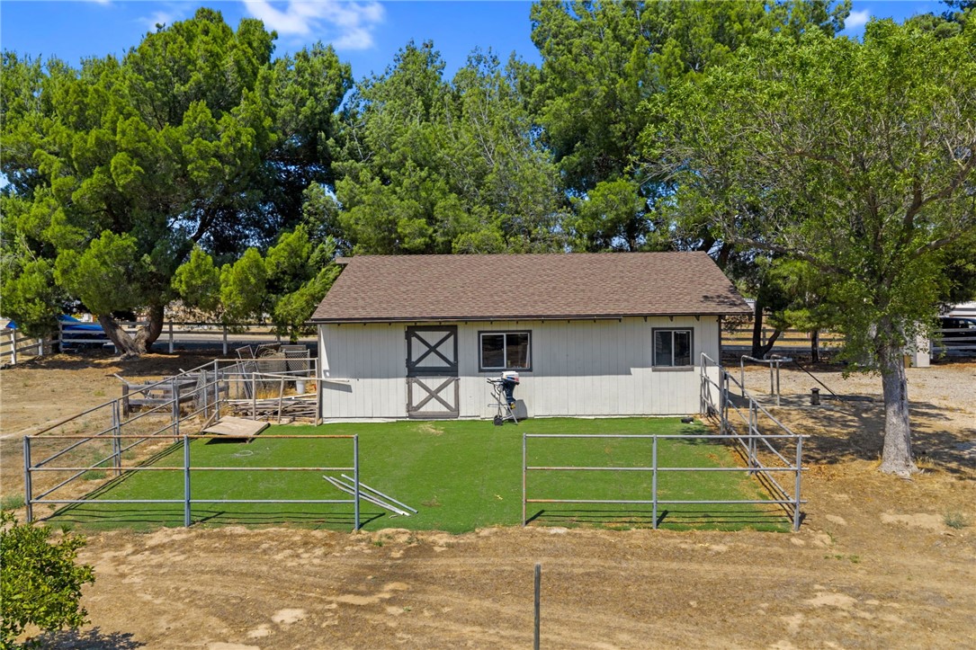 28885 E Vallejo Avenue