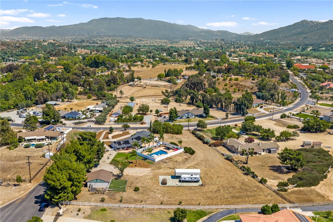 28885 E Vallejo Avenue