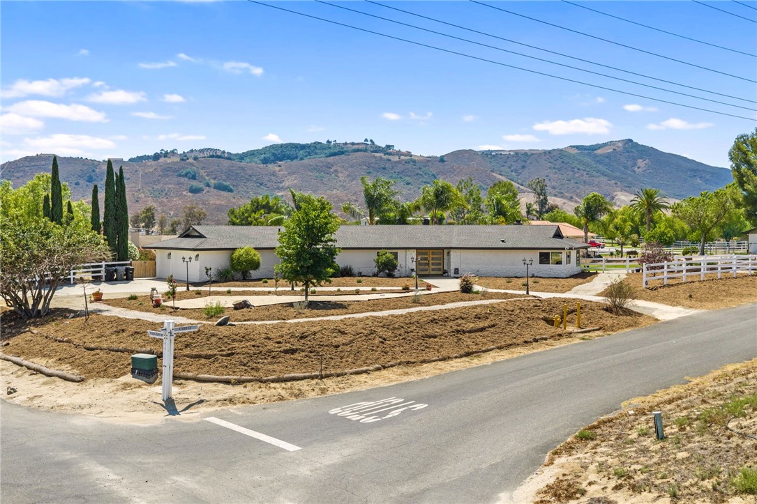 28885 E Vallejo Avenue