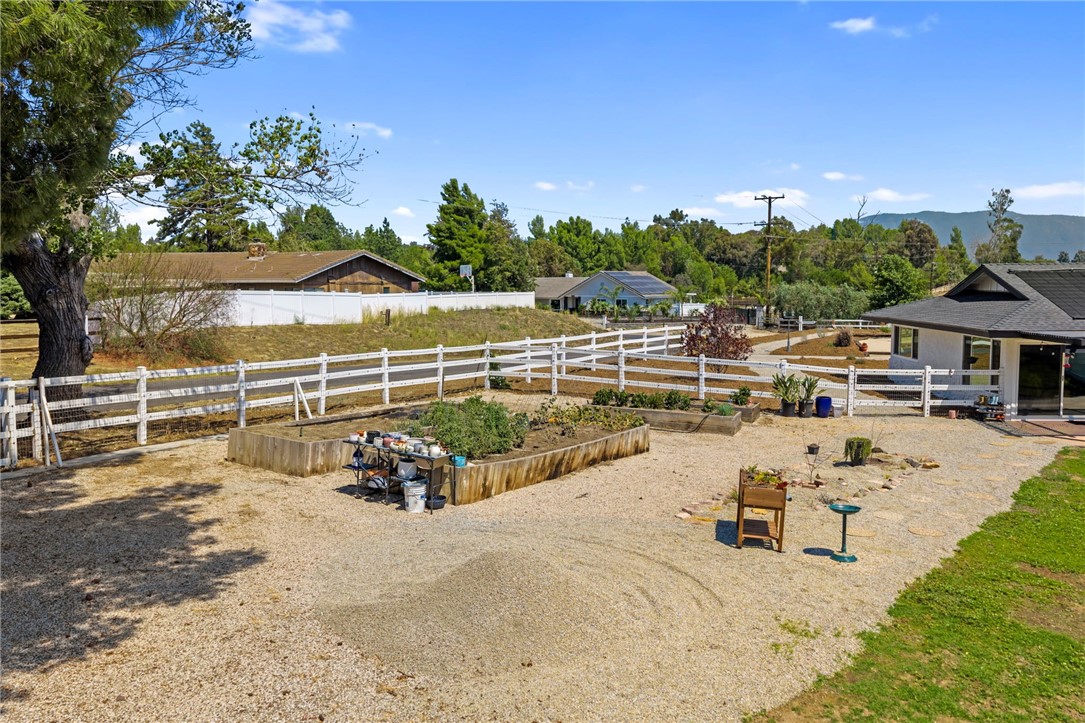 28885 E Vallejo Avenue