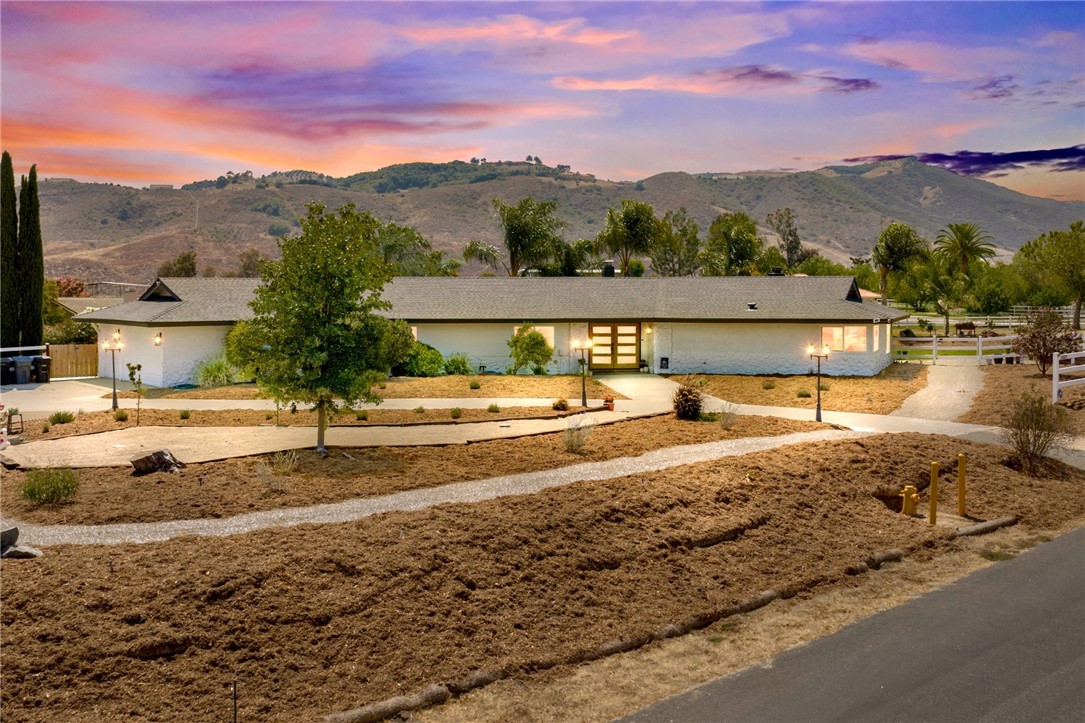 28885 E Vallejo Avenue