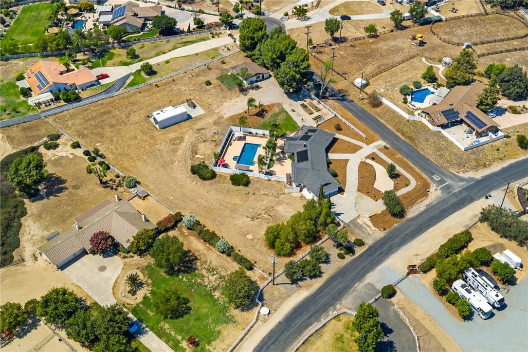 28885 E Vallejo Avenue