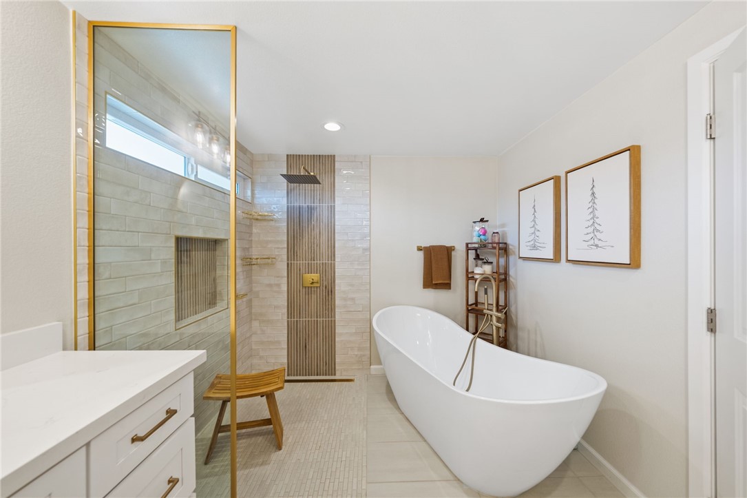 28885 E Vallejo Avenue