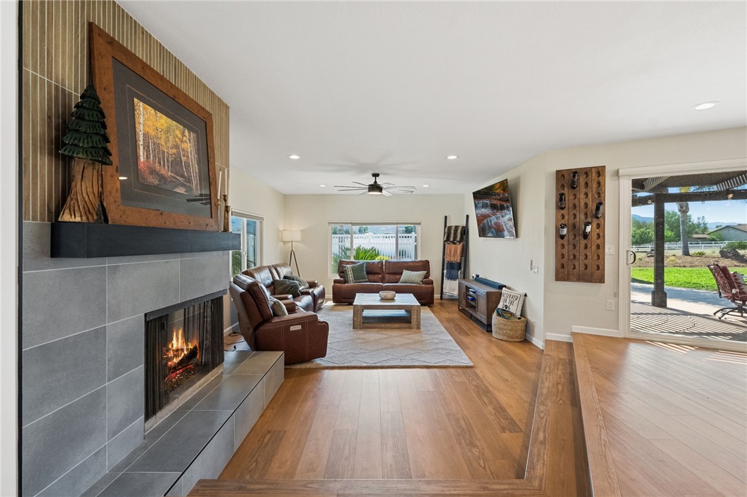 28885 E Vallejo Avenue