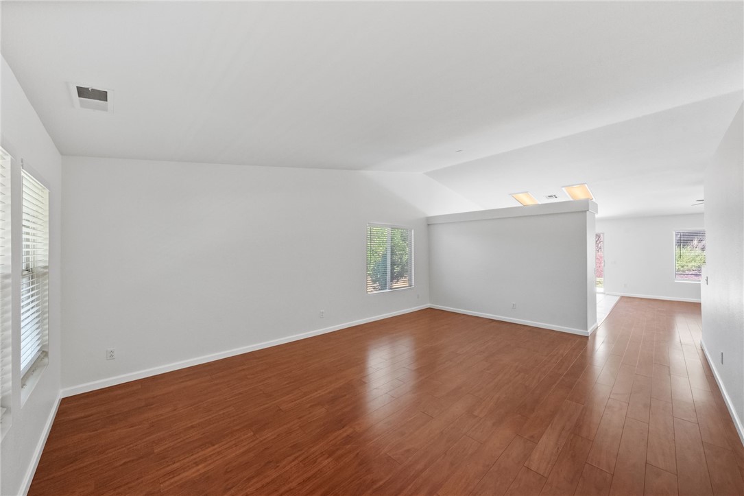 23012 Teil Glen Road