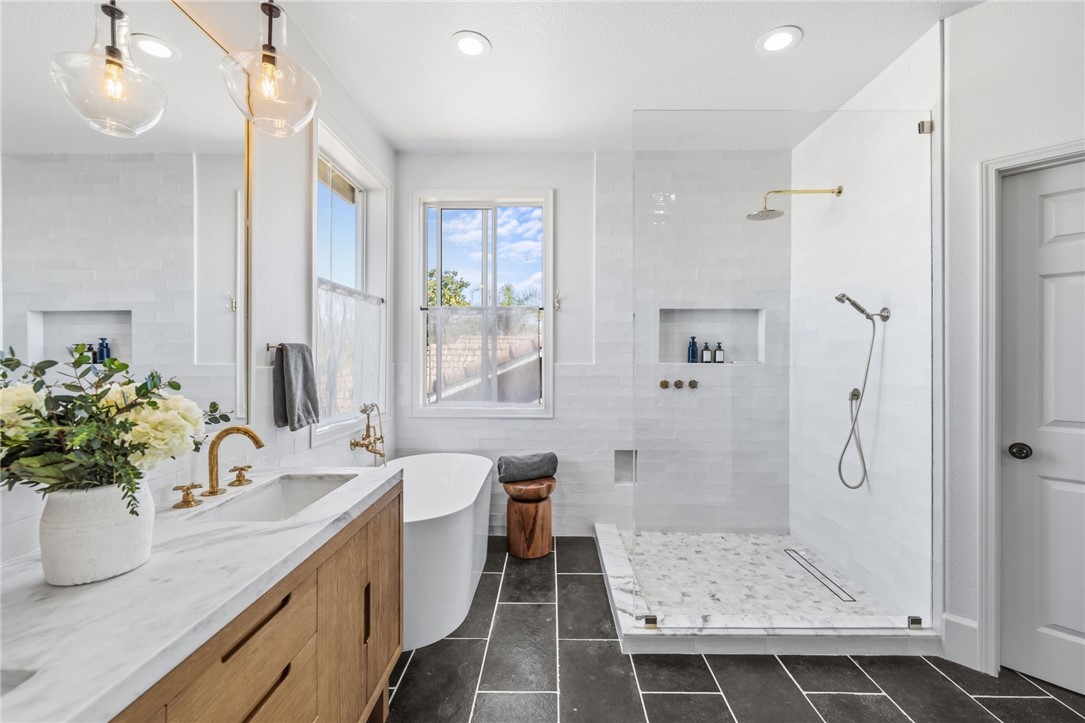 26589 Evergreen Avenue