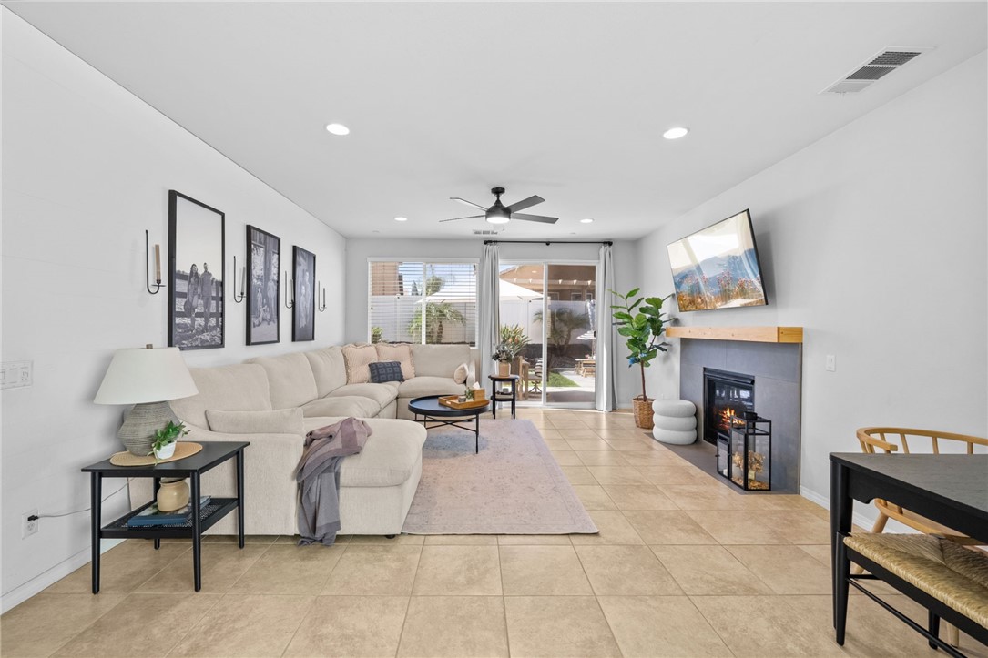 37521 Coffeeberry Court