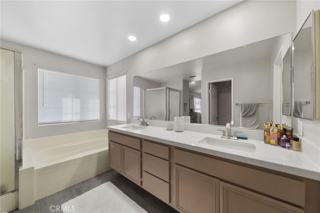 1494 Rabbit Peak Way