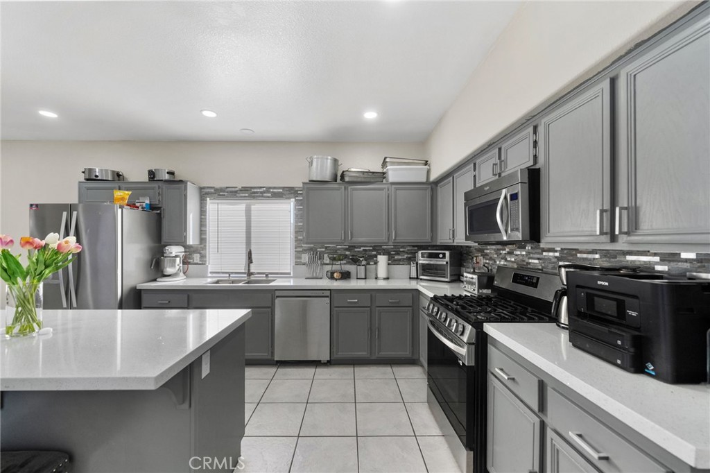 1494 Rabbit Peak Way