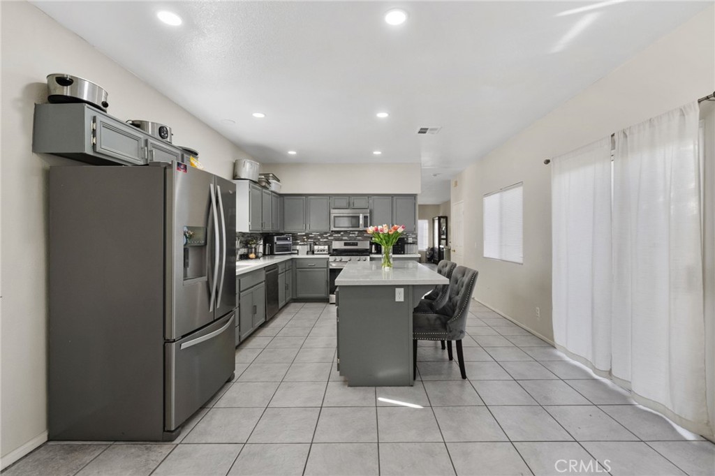 1494 Rabbit Peak Way