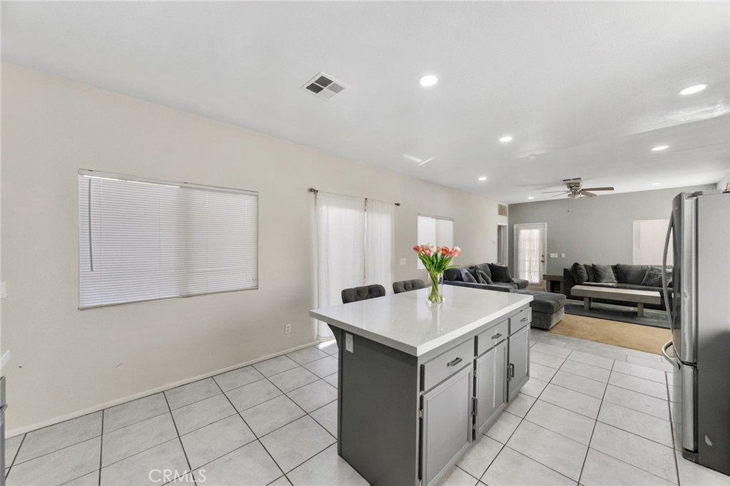 1494 Rabbit Peak Way