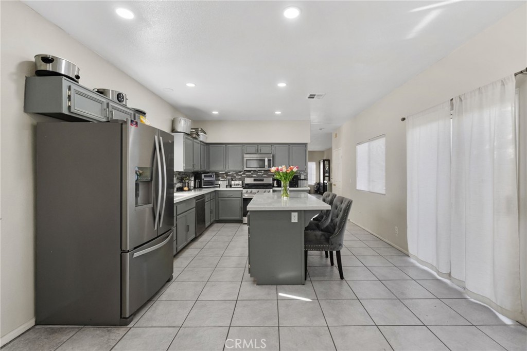 1494 Rabbit Peak Way