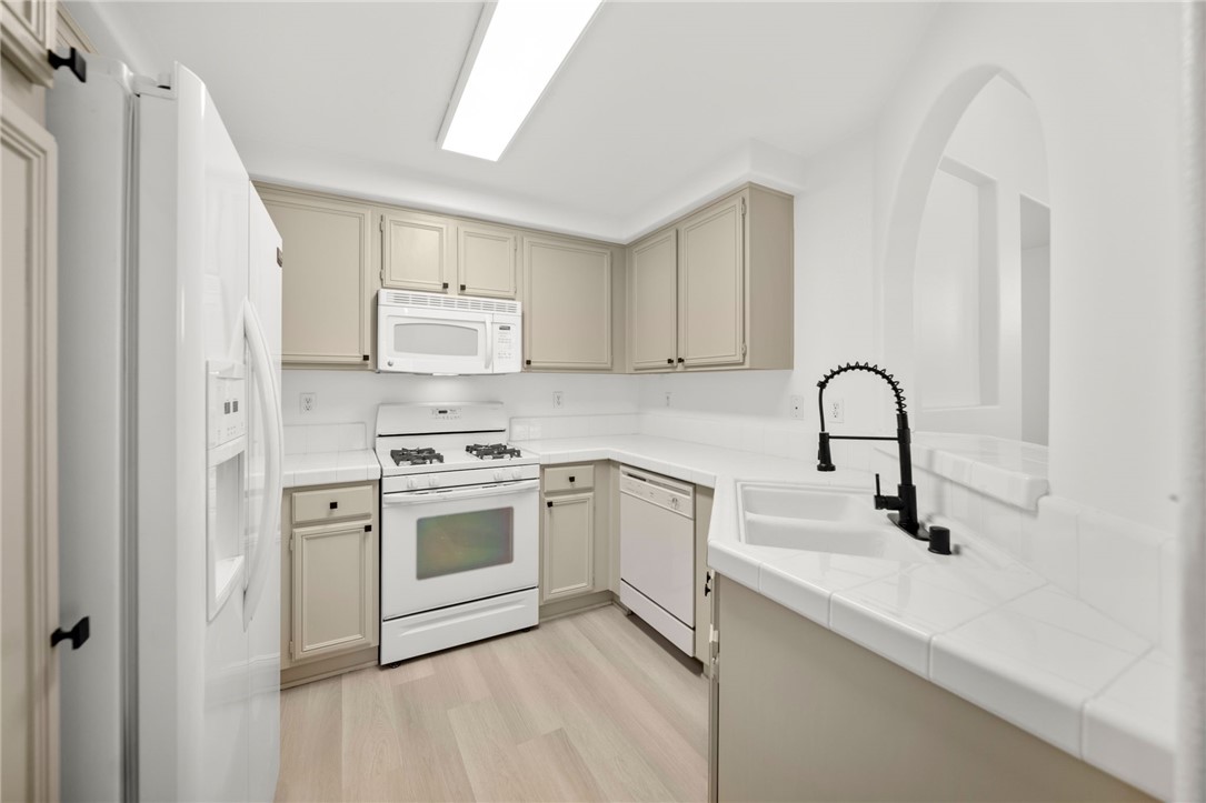 30433 Buccaneer Bay F