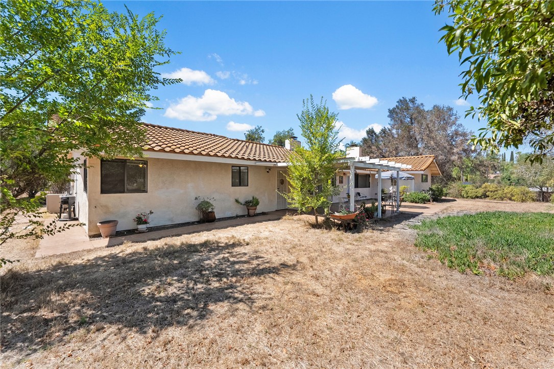 1732 E Mission Road
