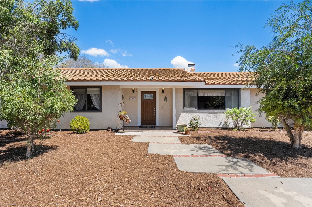 1732 E Mission Road