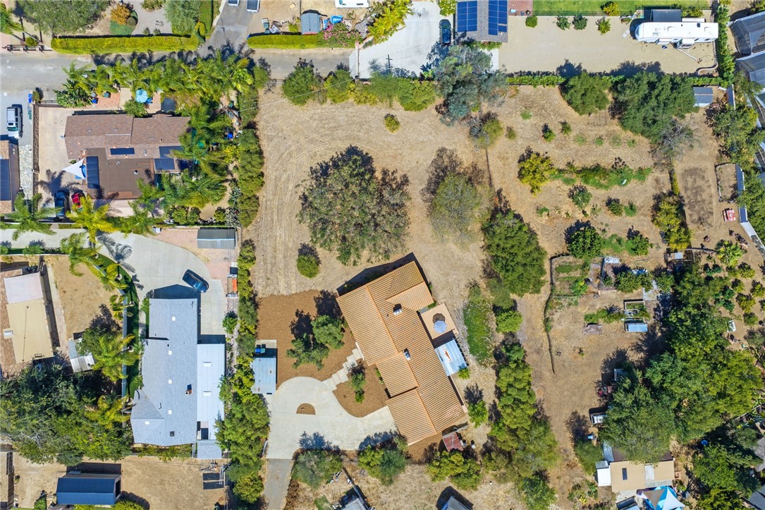 1732 E Mission Road