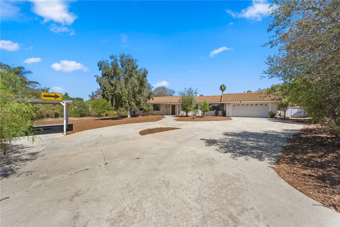 1732 E Mission Road