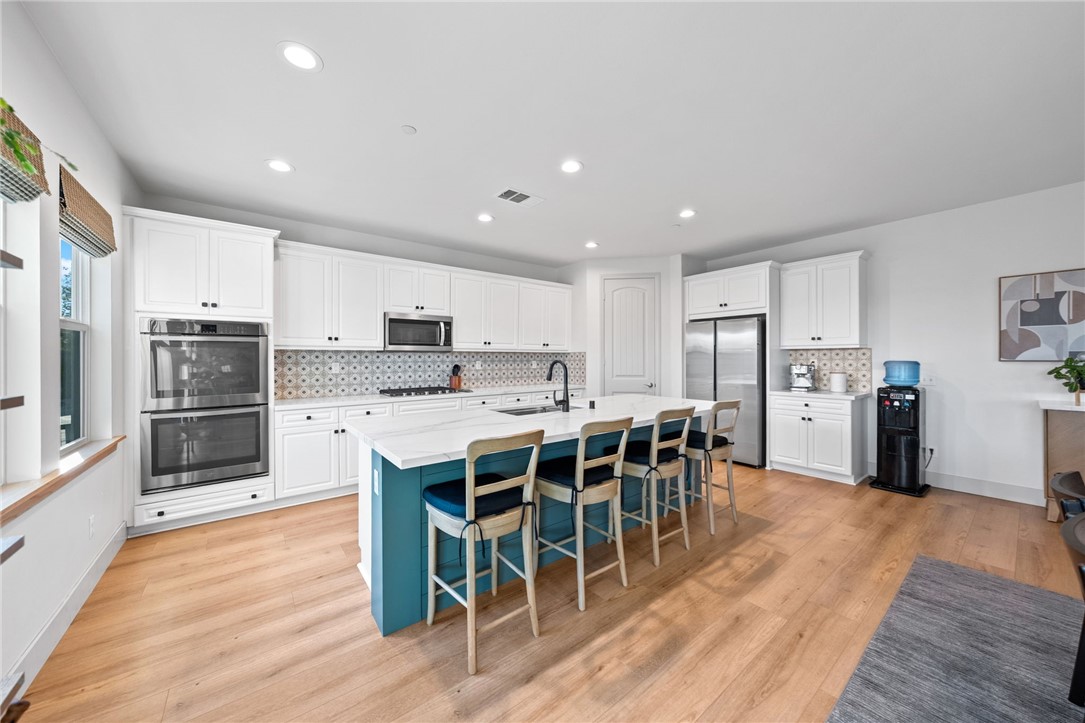 30109 Old Court