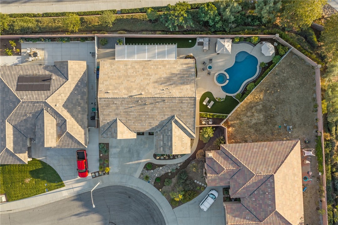 30109 Old Court