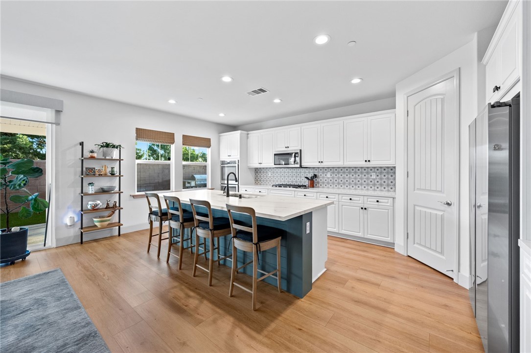 30109 Old Court