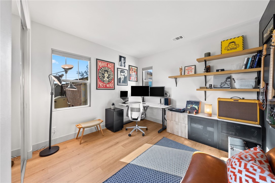 30109 Old Court