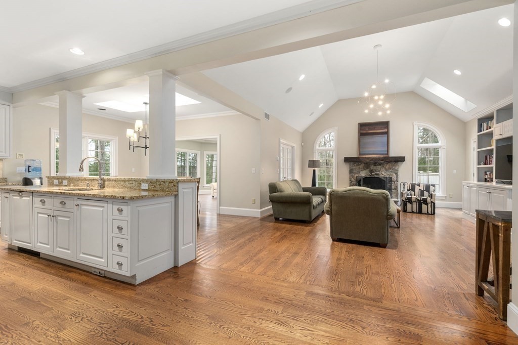 7 Donnelly Dr
