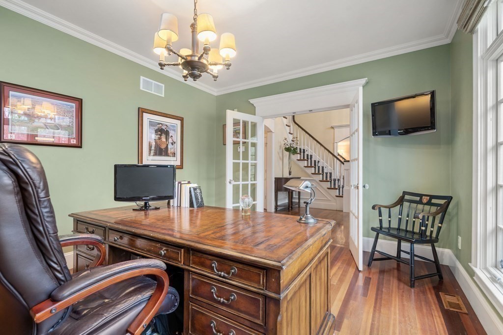 7 Donnelly Dr