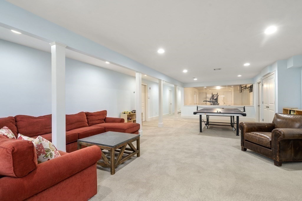 7 Donnelly Dr