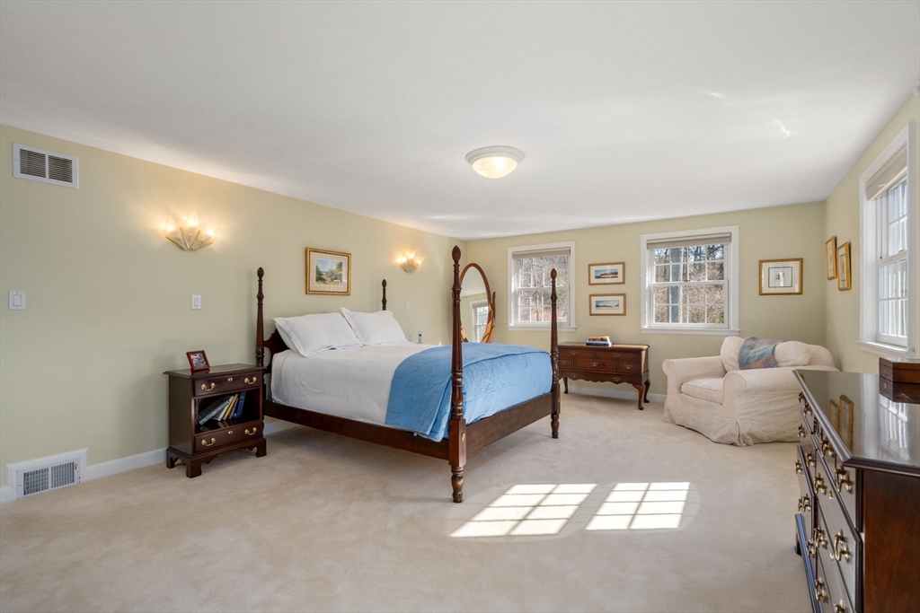 8 Raleigh Rd