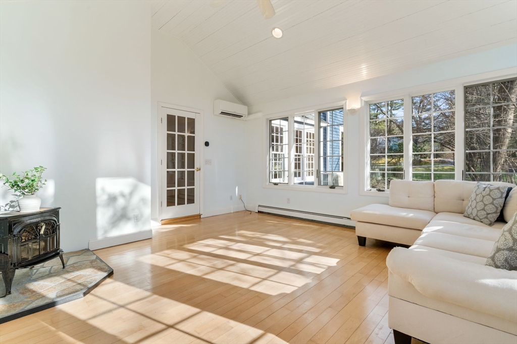 14 Peckham Hill Rd