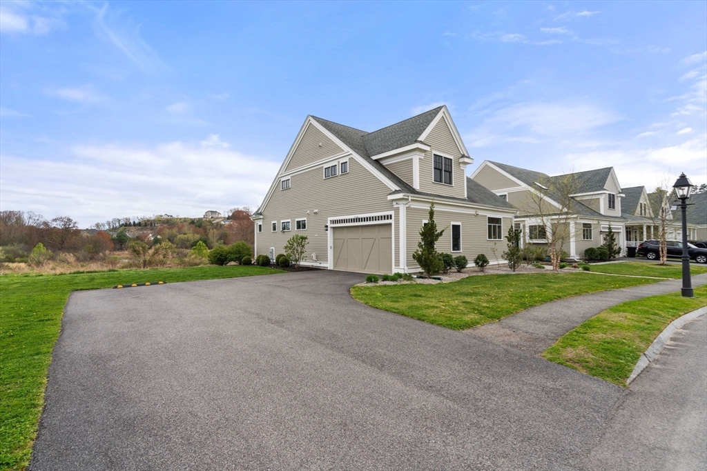 16 Millstone Dr # 16