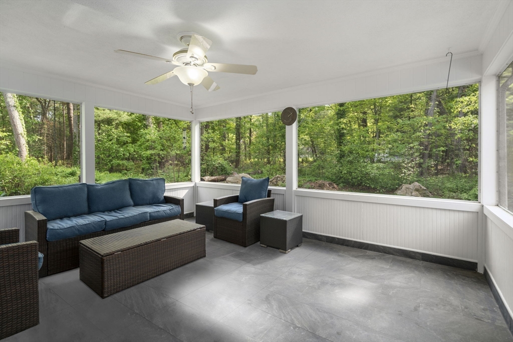 12 Pleasant St