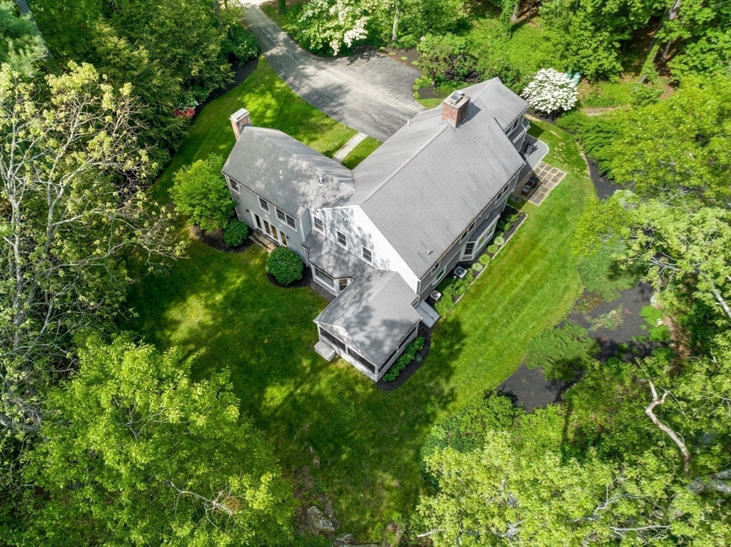 12 Pleasant St