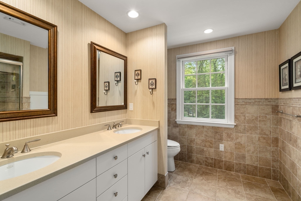 12 Pleasant St