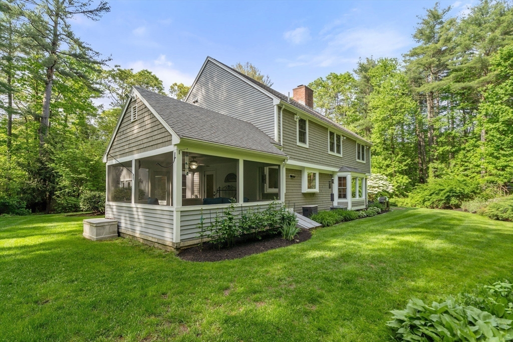 12 Pleasant St