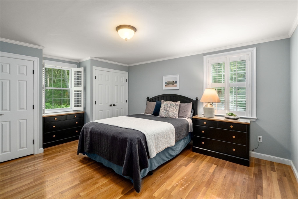 12 Pleasant St