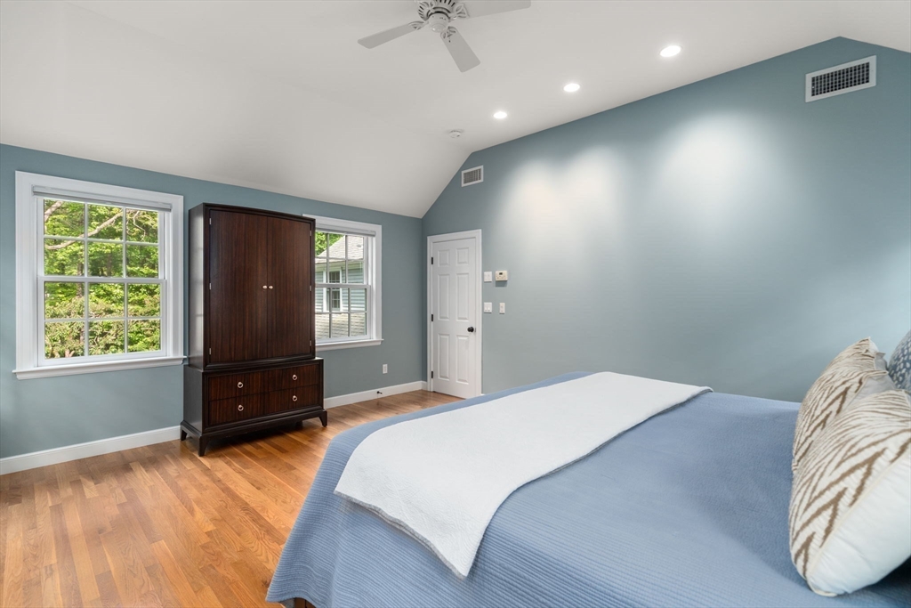 12 Pleasant St