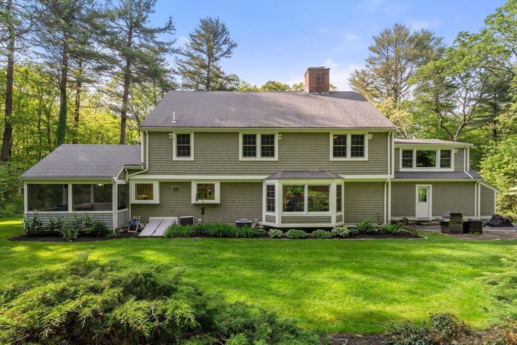 12 Pleasant St