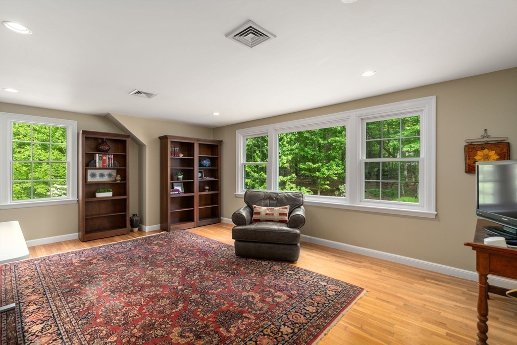12 Pleasant St