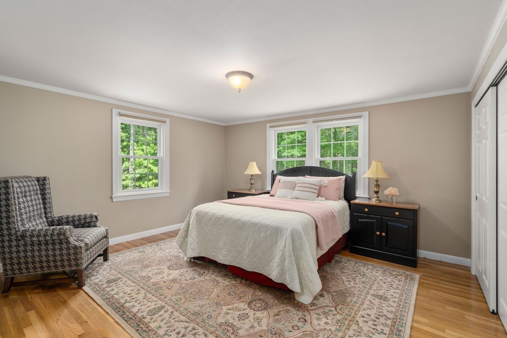 12 Pleasant St