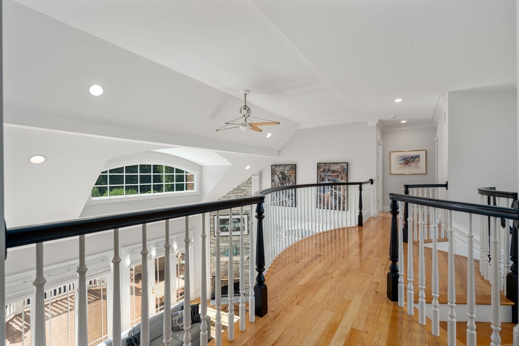 51 Pine St