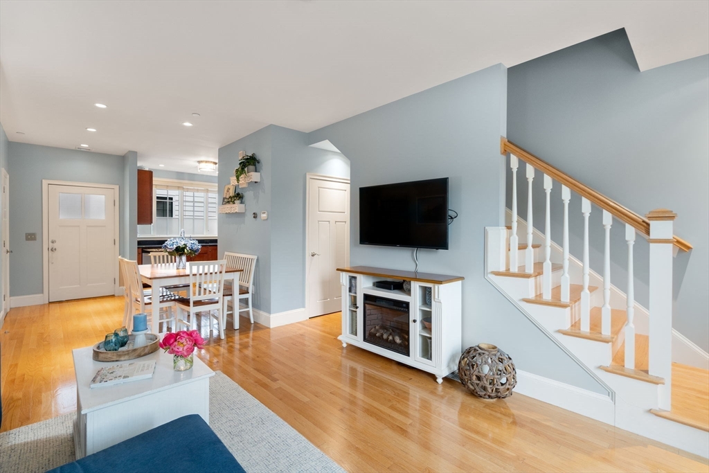 93 E Central St # 7